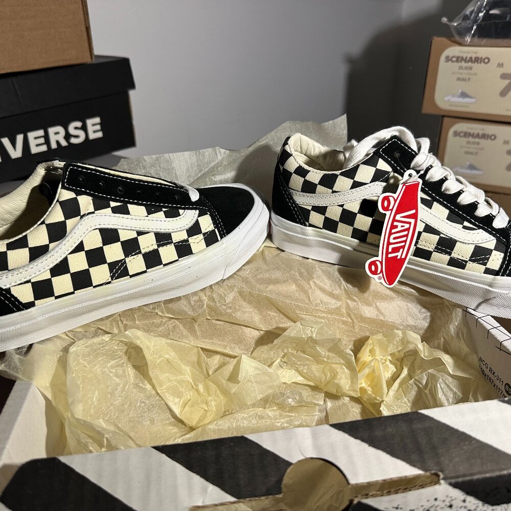 Vault by Vans OG Old skool LX